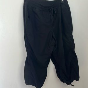 capri pants bundle 2 pairs XL